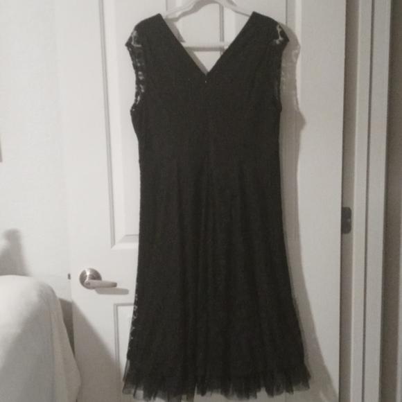 HOST PICK🌹🌹🌹 COCKTAIL MIDI LACE DRESSY BLACK DRESS SZ18W - Picture 6 of 6
